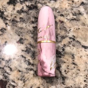 Mac discontinued “Let’s Mesa Around” lipstick